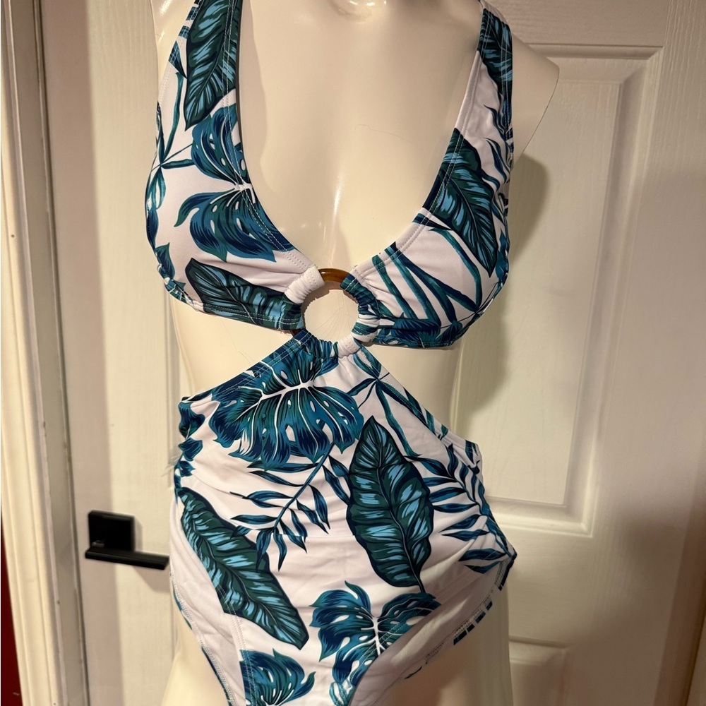 Cupshe White and Green Tropical Leaf One Piece Swimsuit